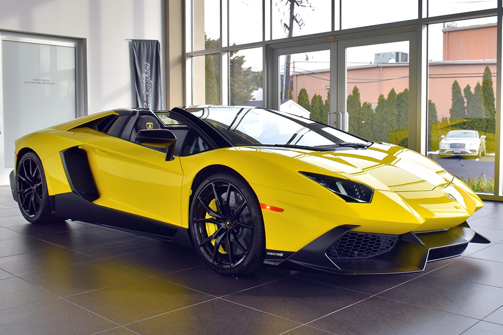 Lamborghini Aventador lp720