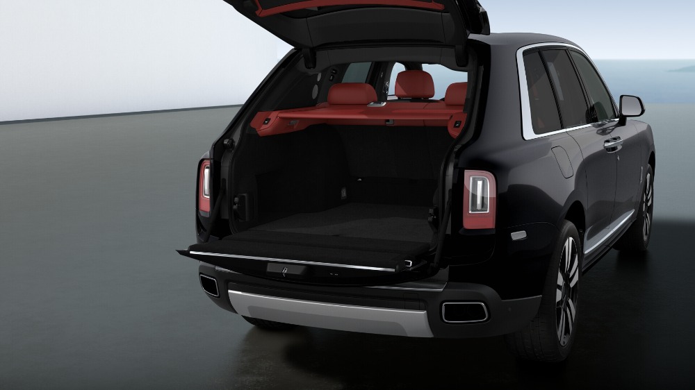 New 2021 Rolls-Royce Cullinan | St. Petersburg, FL