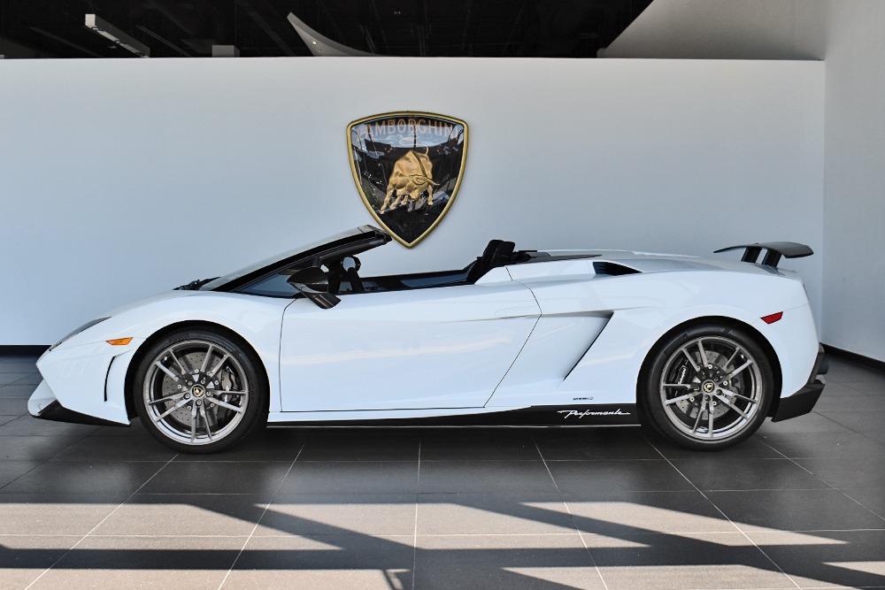 Used 2013 Lamborghini Gallardo LP 570-4 Spyder Performante | St. Petersburg, FL