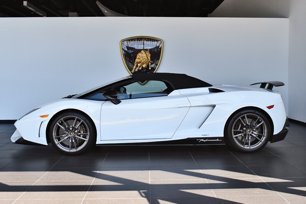 Used 2013 Lamborghini Gallardo LP 570-4 Spyder Performante | St. Petersburg, FL