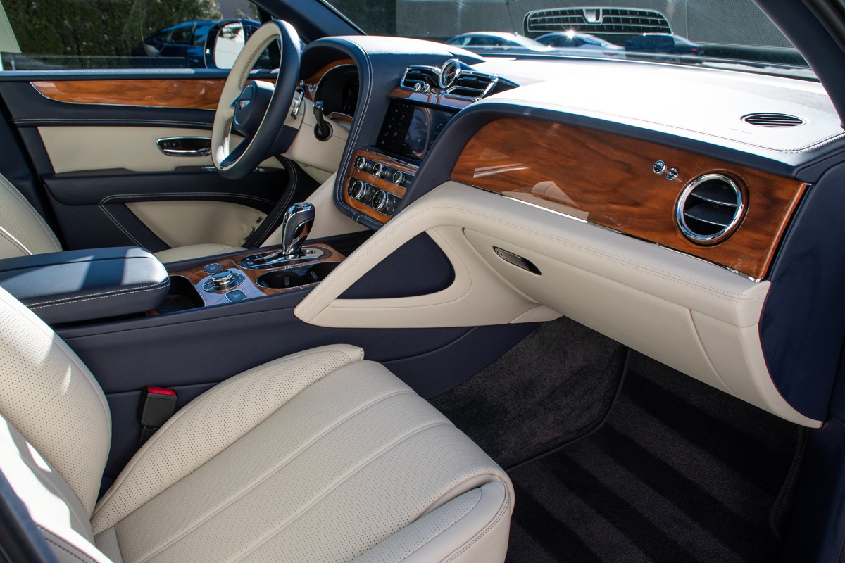 New 2021 Bentley Bentayga V8 | St. Petersburg, FL