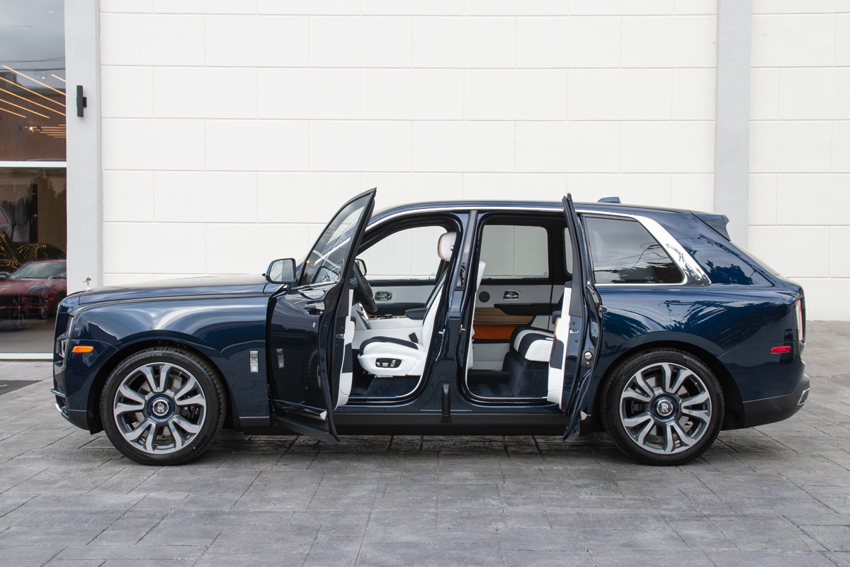 New 2022 Rolls-Royce Cullinan | St. Petersburg, FL