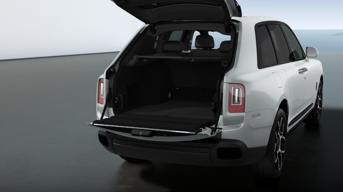 New 2023 Rolls-Royce Cullinan Black Badge | St. Petersburg, FL