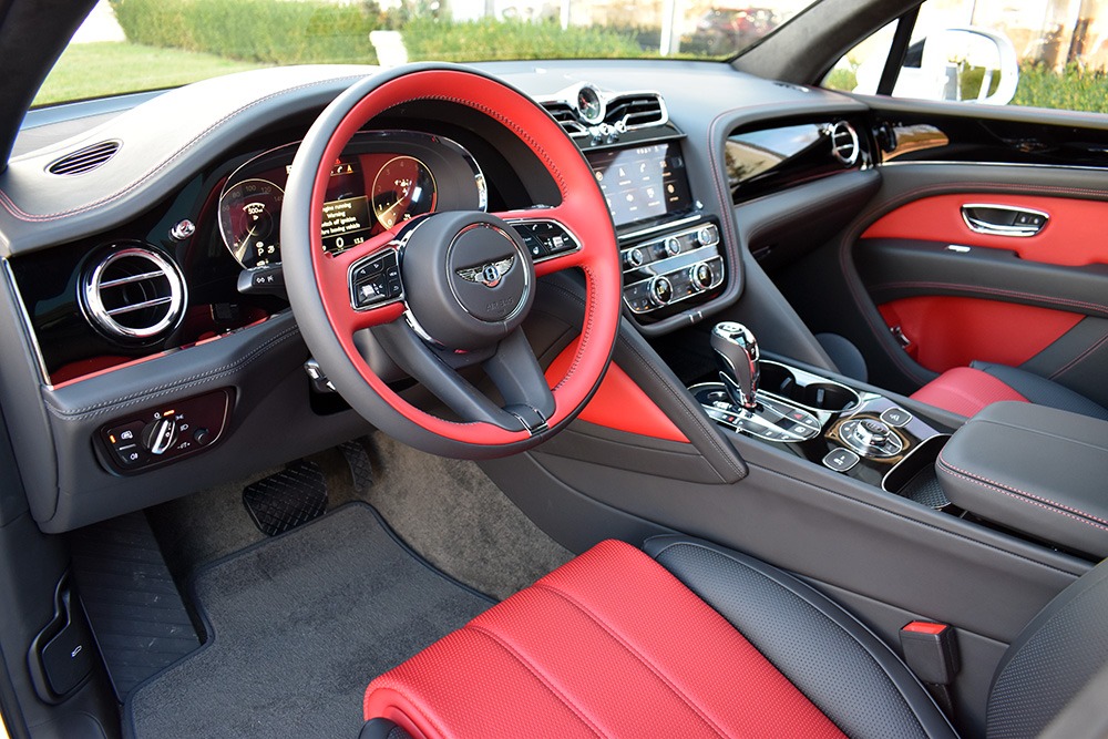 New 2023 Bentley Bentayga V8 V8 | St. Petersburg, FL