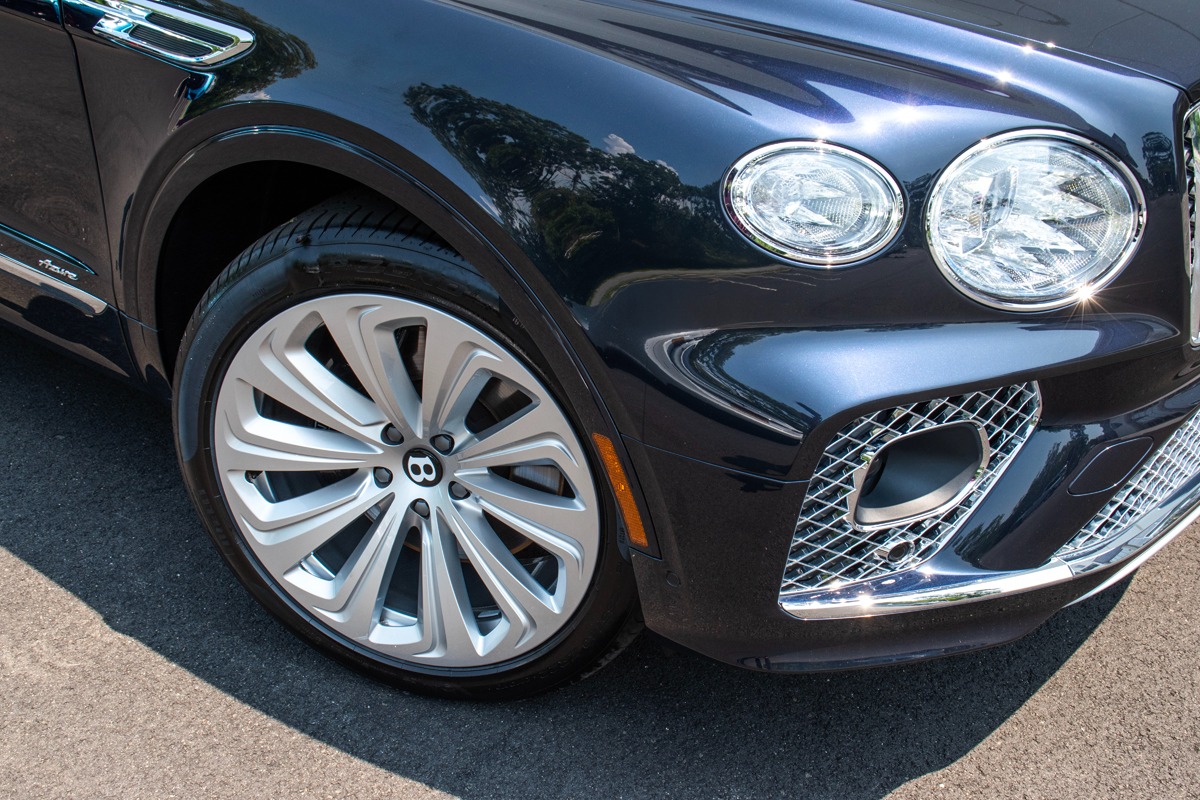 New 2023 Bentley Bentayga EWB Azure | St. Petersburg, FL
