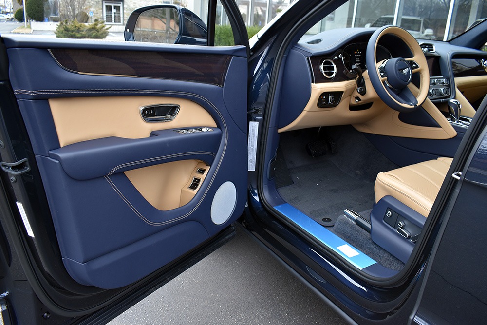 New 2023 Bentley Bentayga V8 V8 | St. Petersburg, FL