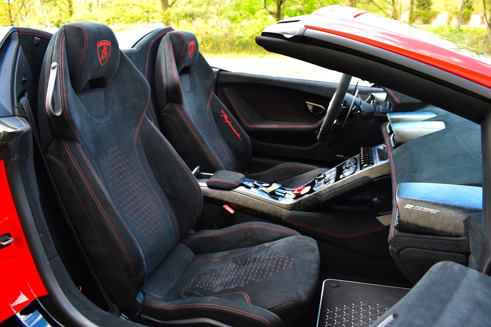 Used 2018 Lamborghini Huracan LP 640-4 Performante Spyder | St. Petersburg, FL