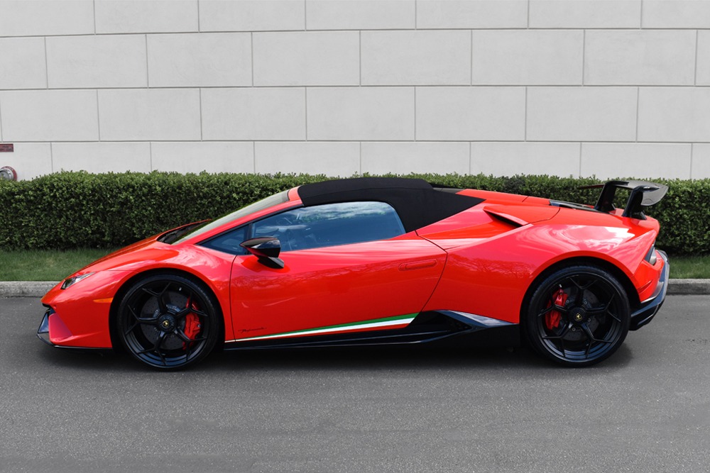 Used 2018 Lamborghini Huracan LP 640-4 Performante Spyder | St. Petersburg, FL