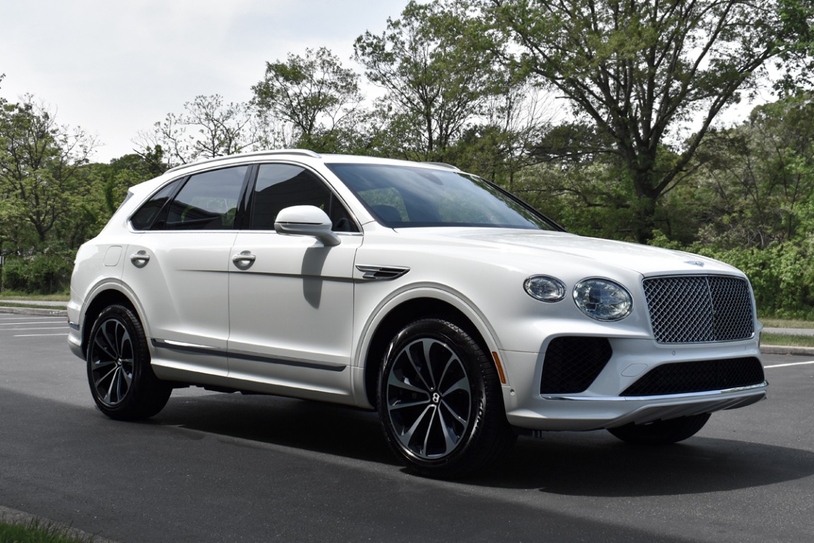 New 2023 Bentley Bentayga V8 | St. Petersburg, FL