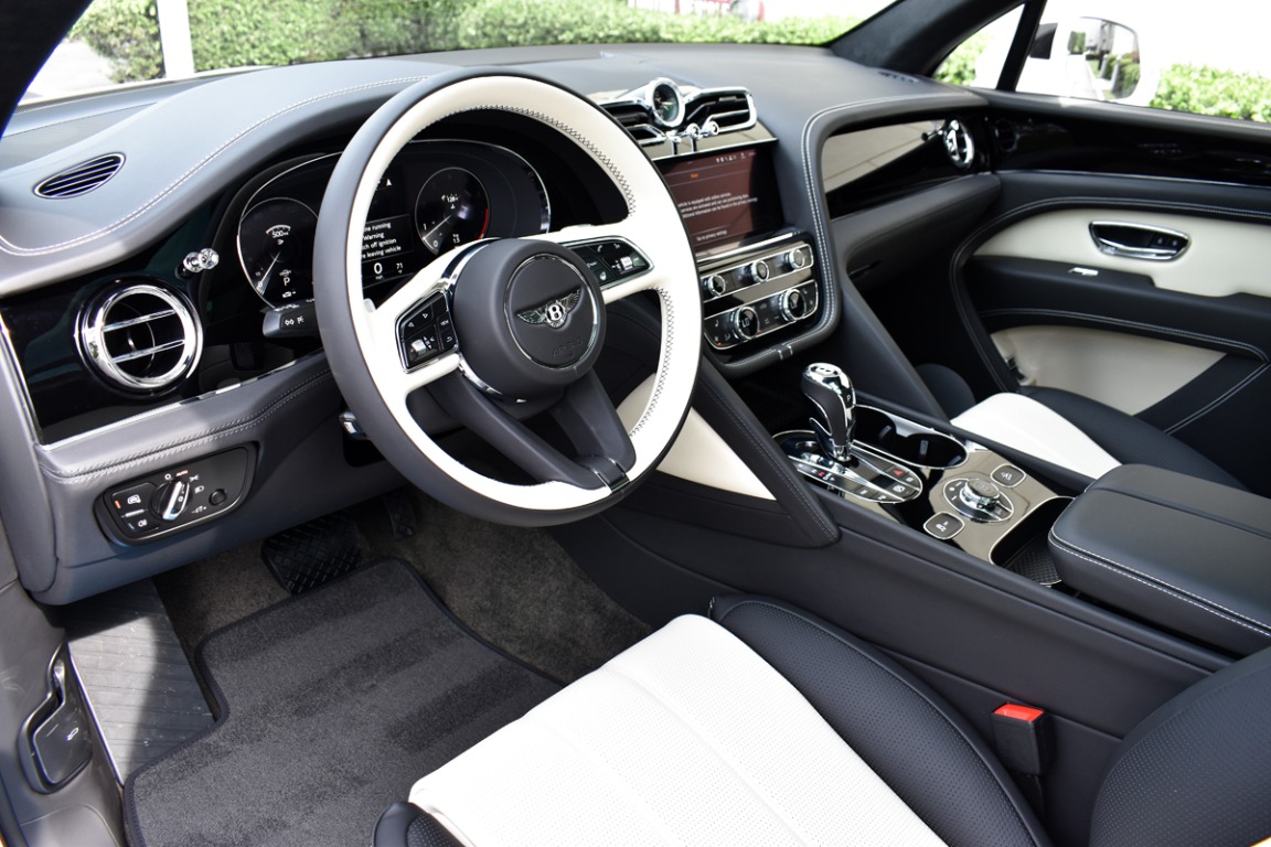 New 2023 Bentley Bentayga V8 | St. Petersburg, FL
