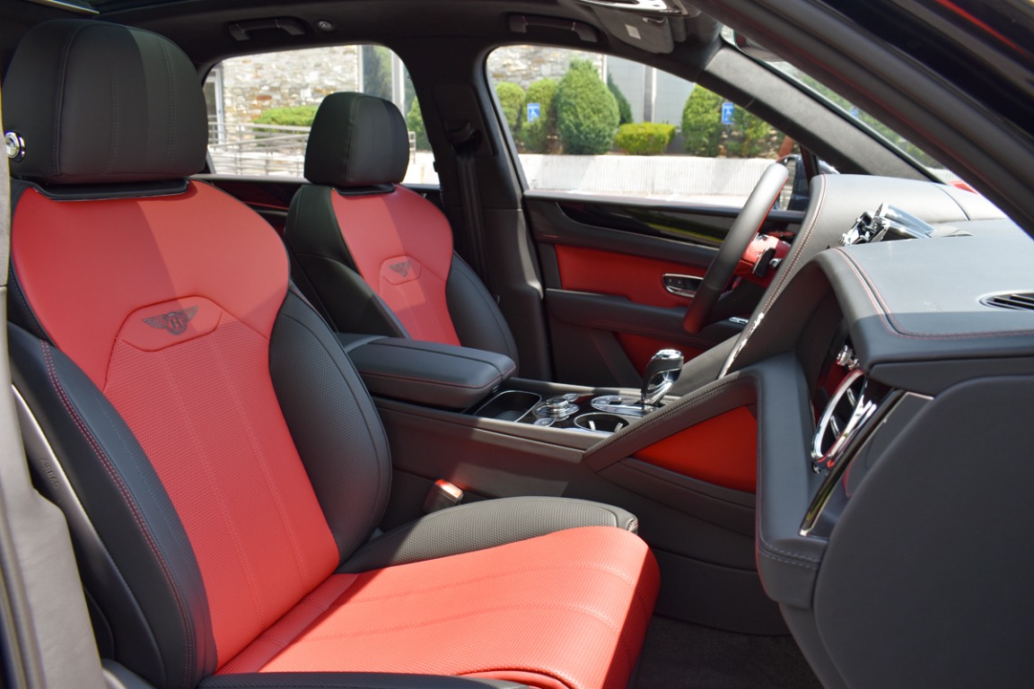 New 2023 Bentley Bentayga V8 | St. Petersburg, FL