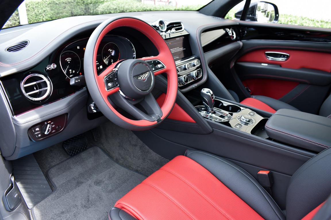 New 2023 Bentley Bentayga V8 | St. Petersburg, FL