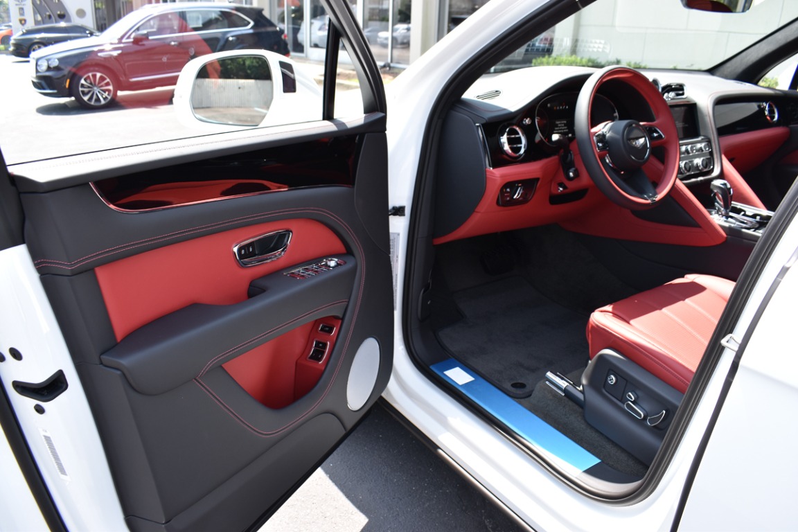 New 2023 Bentley Bentayga V8 | St. Petersburg, FL