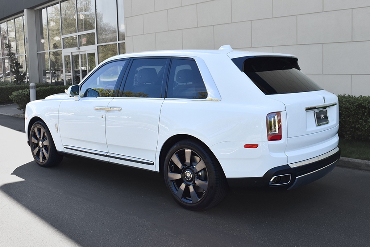 New 2023 Rolls-Royce Cullinan | St. Petersburg, FL