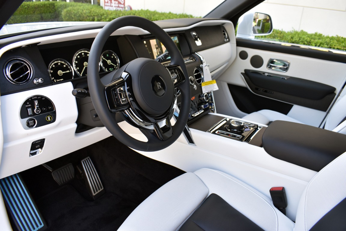 New 2023 Rolls-Royce Cullinan | St. Petersburg, FL