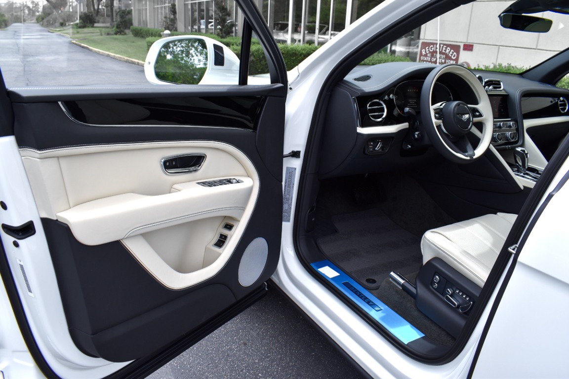 New 2023 Bentley Bentayga EWB | St. Petersburg, FL