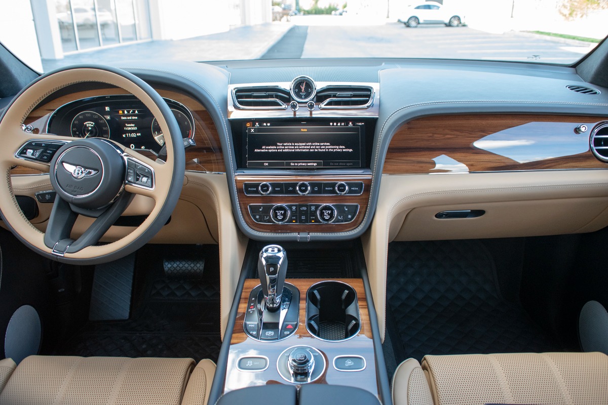 New 2023 Bentley Bentayga V8 V8 | St. Petersburg, FL