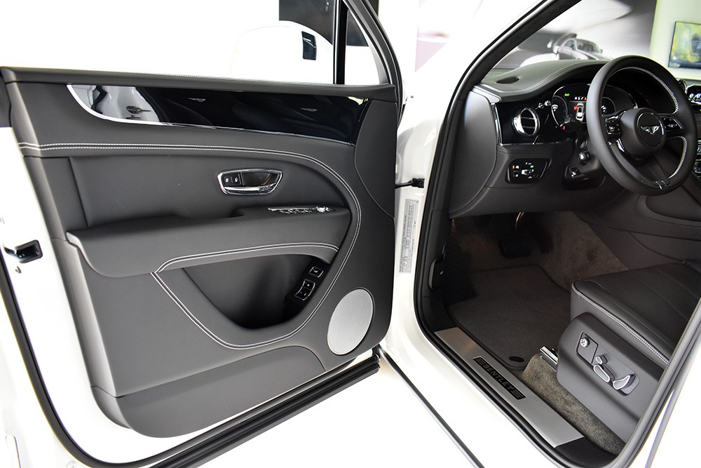 New 2023 Bentley Bentayga V8 V8 | St. Petersburg, FL