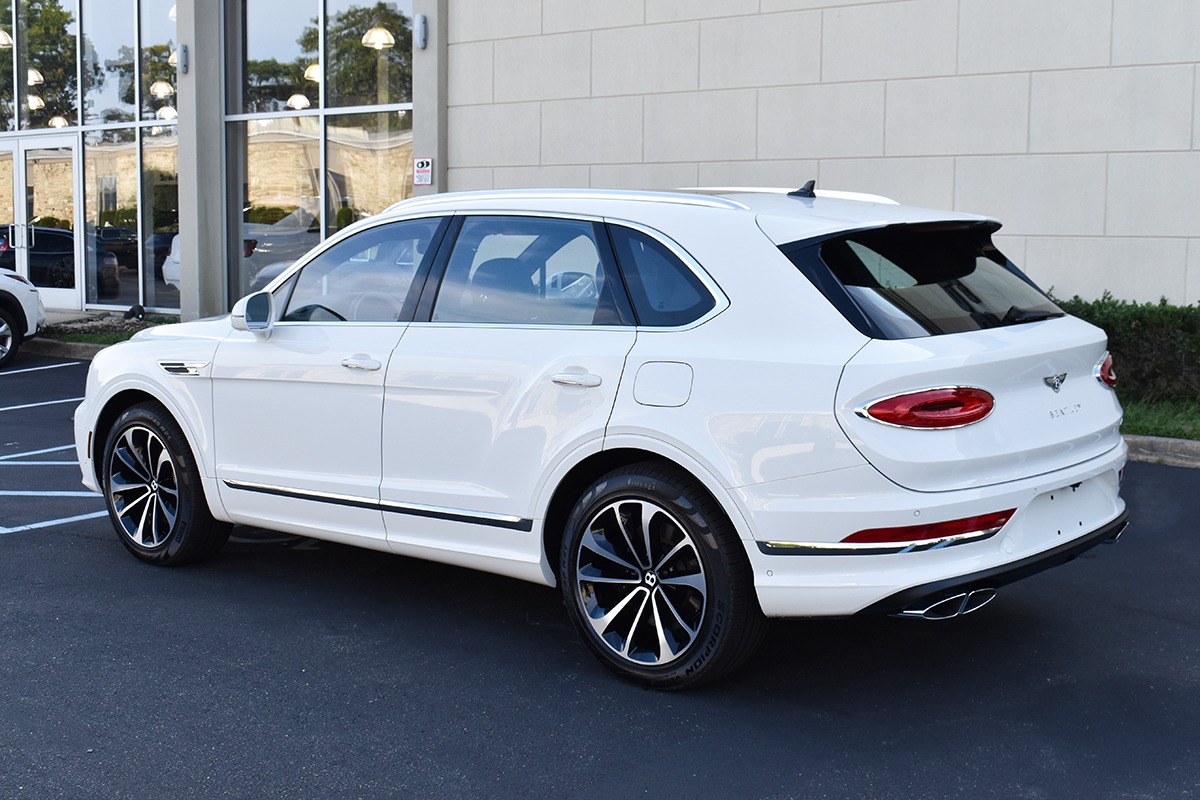 New 2023 Bentley Bentayga Hybrid | St. Petersburg, FL