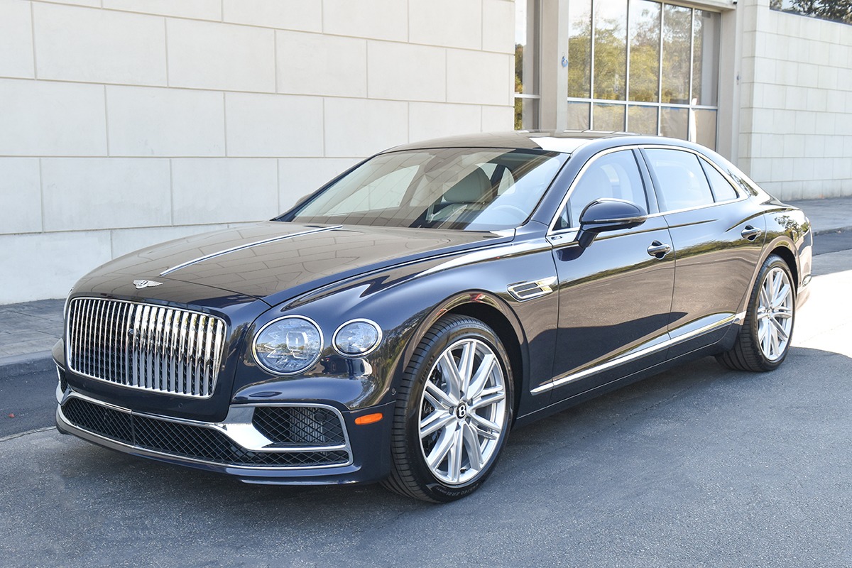 New 2023 Bentley Flying Spur V8 | St. Petersburg, FL