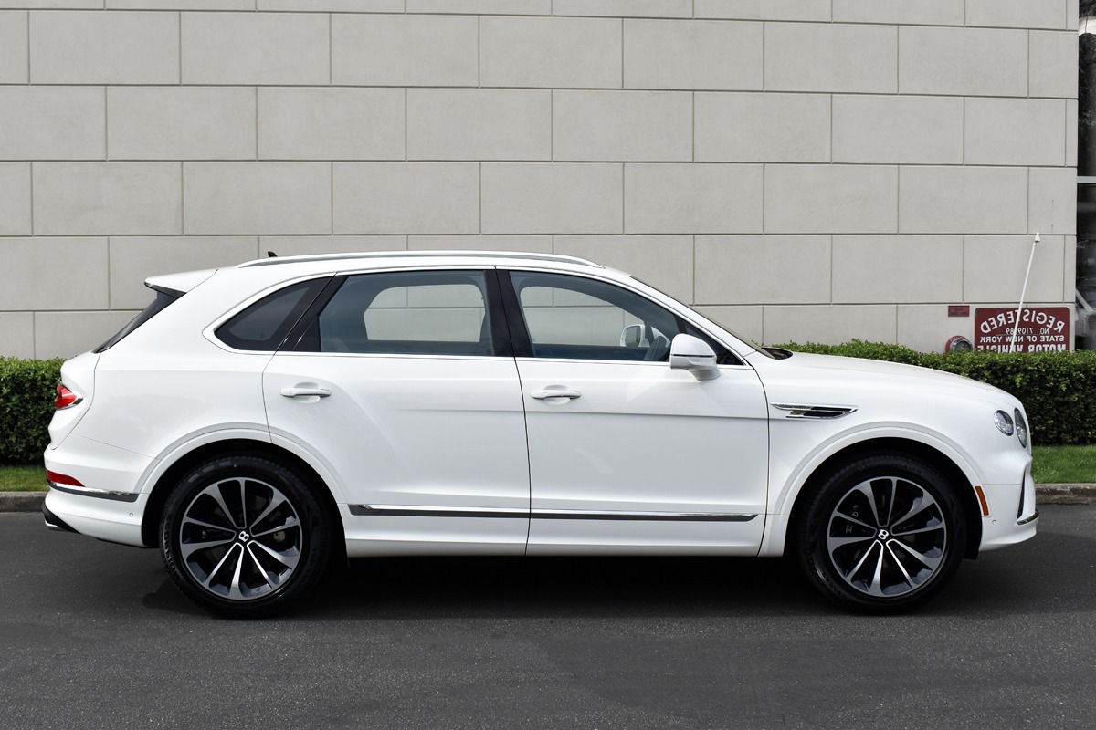 New 2023 Bentley Bentayga V8 | St. Petersburg, FL