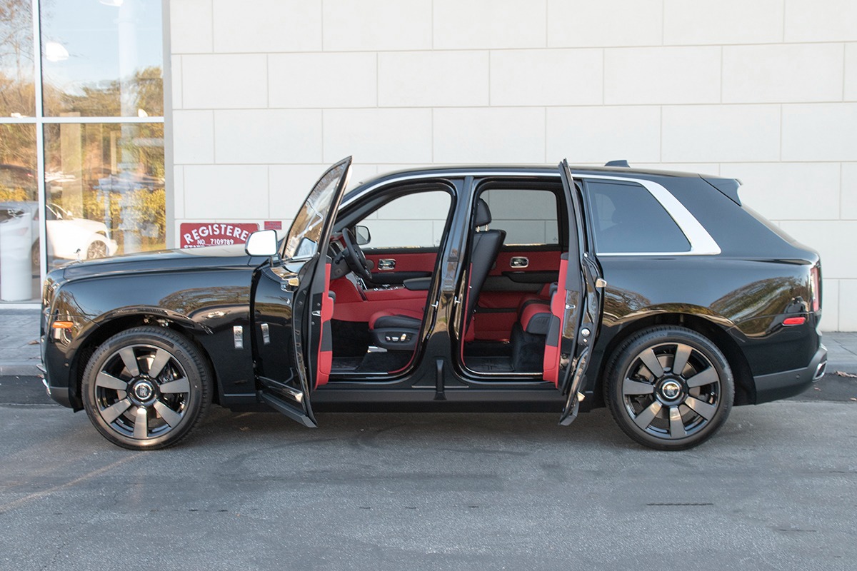 New 2024 Rolls-Royce Cullinan | St. Petersburg, FL