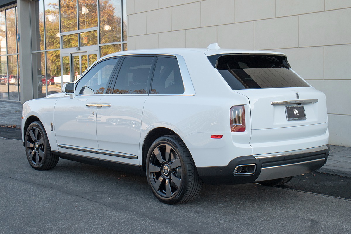 New 2024 Rolls-Royce Cullinan | St. Petersburg, FL