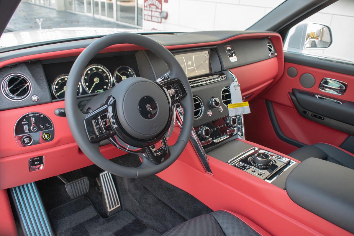 New 2024 Rolls-Royce Cullinan | St. Petersburg, FL