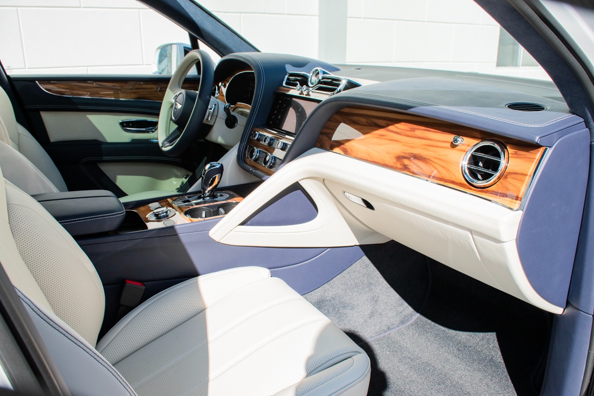 New 2024 Bentley Bentayga V8 V8 | St. Petersburg, FL
