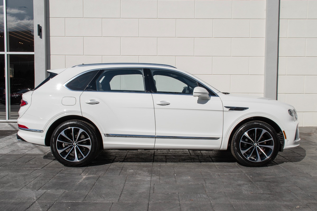 New 2024 Bentley Bentayga V8 V8 | St. Petersburg, FL