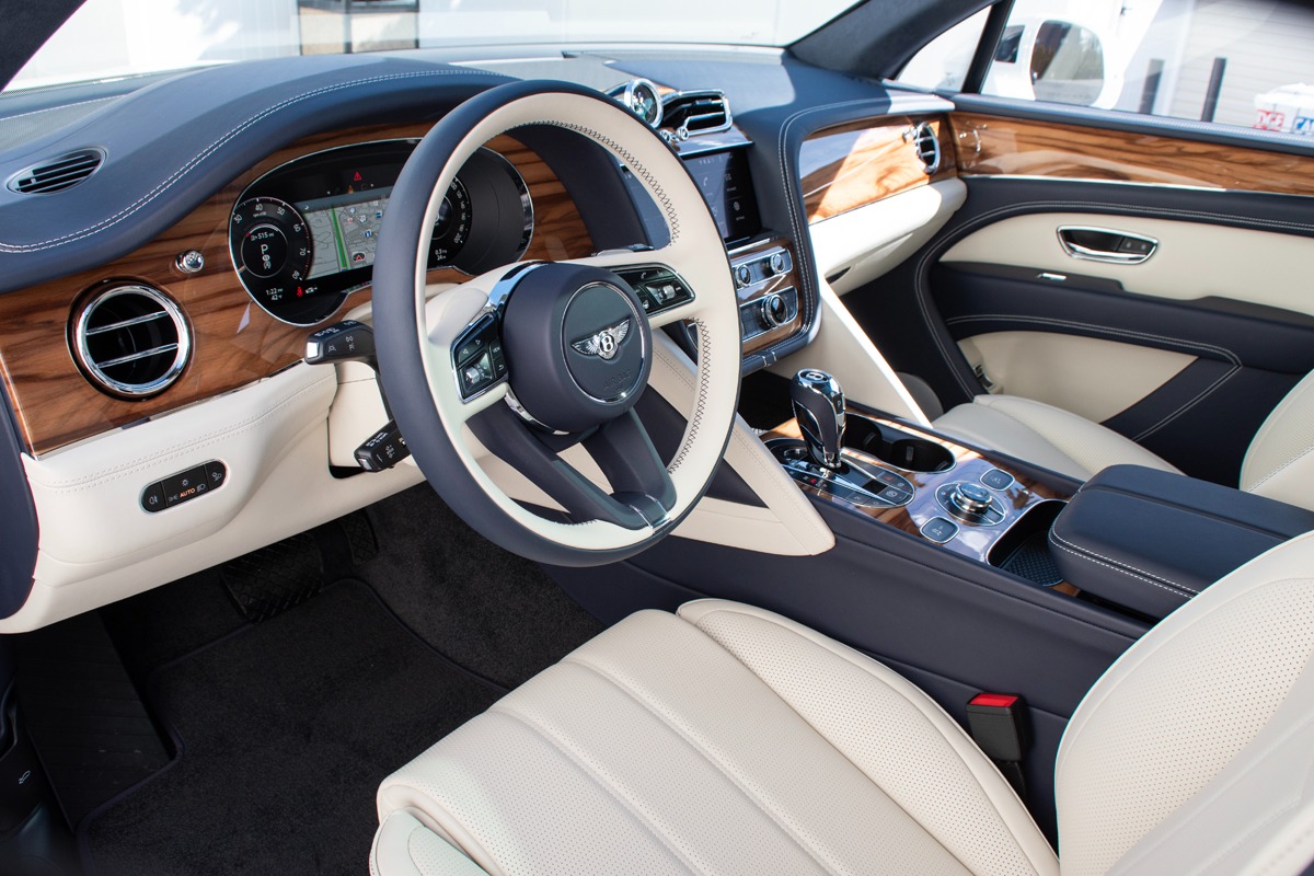 New 2024 Bentley Bentayga V8 V8 | St. Petersburg, FL