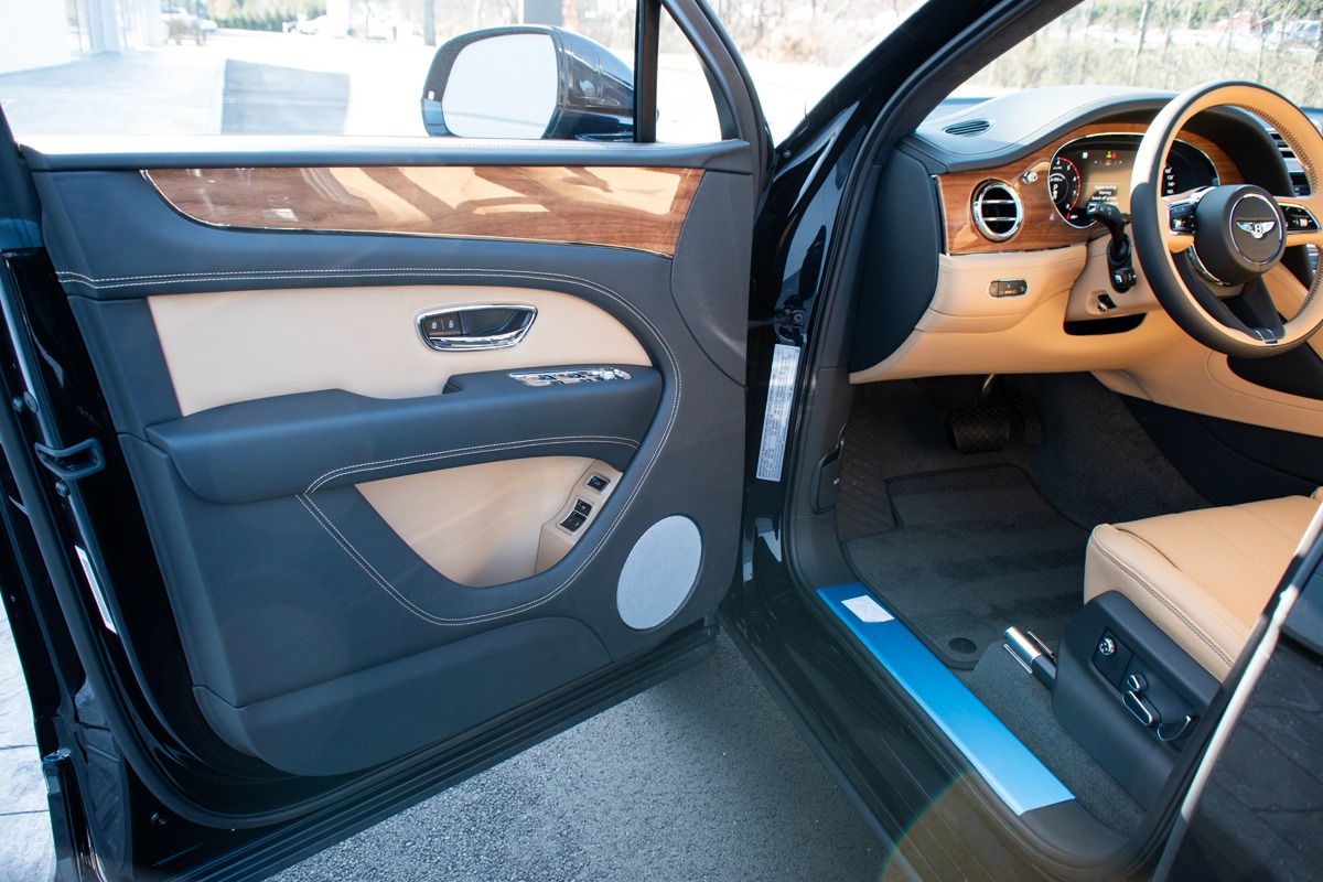 New 2024 Bentley Bentayga V8 V8 | St. Petersburg, FL