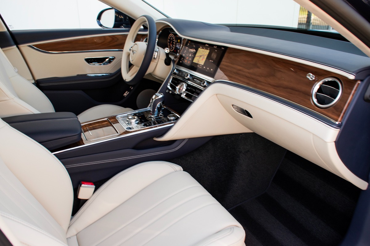 New 2024 Bentley Flying Spur V8 V8 | St. Petersburg, FL