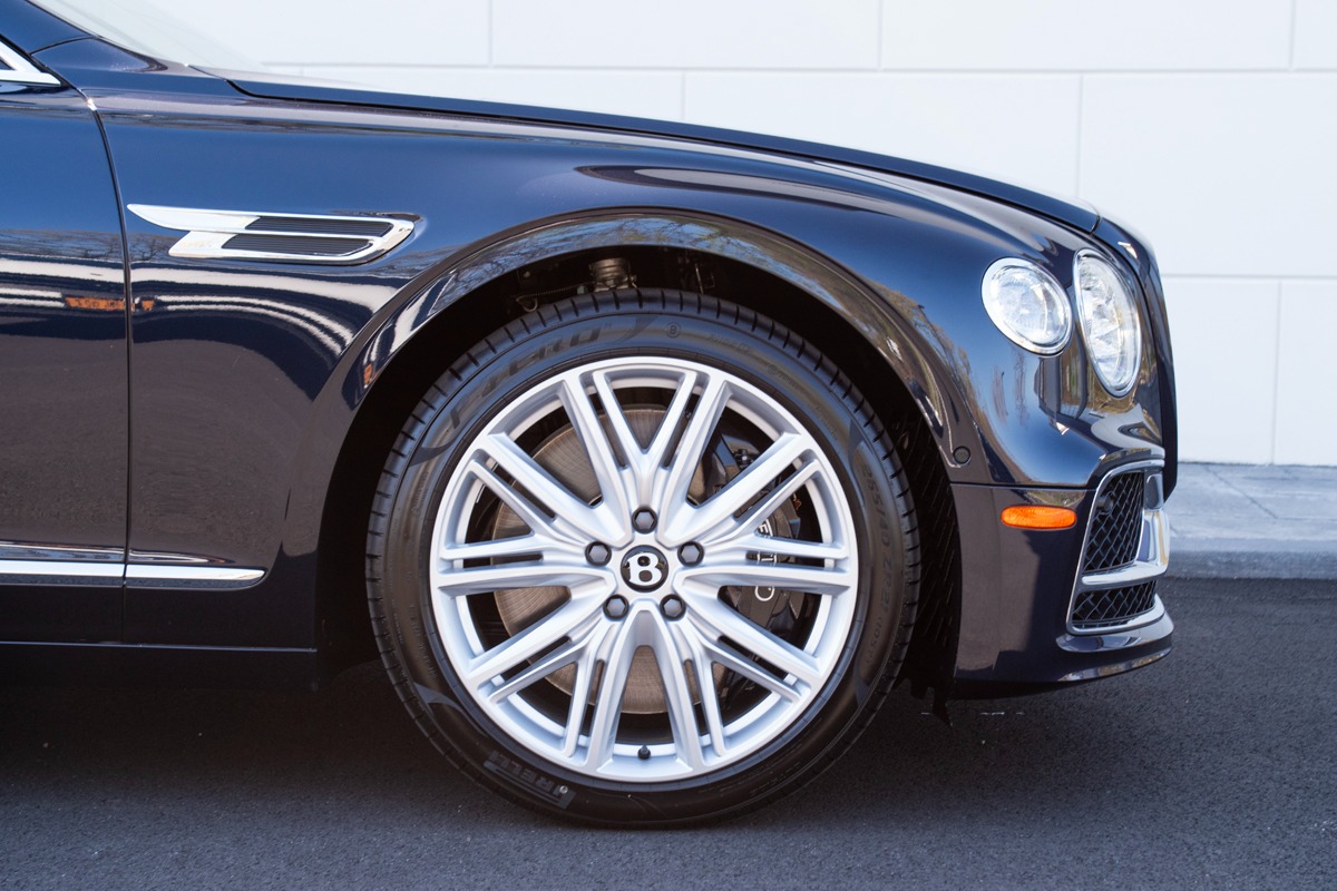 New 2024 Bentley Flying Spur V8 V8 | St. Petersburg, FL