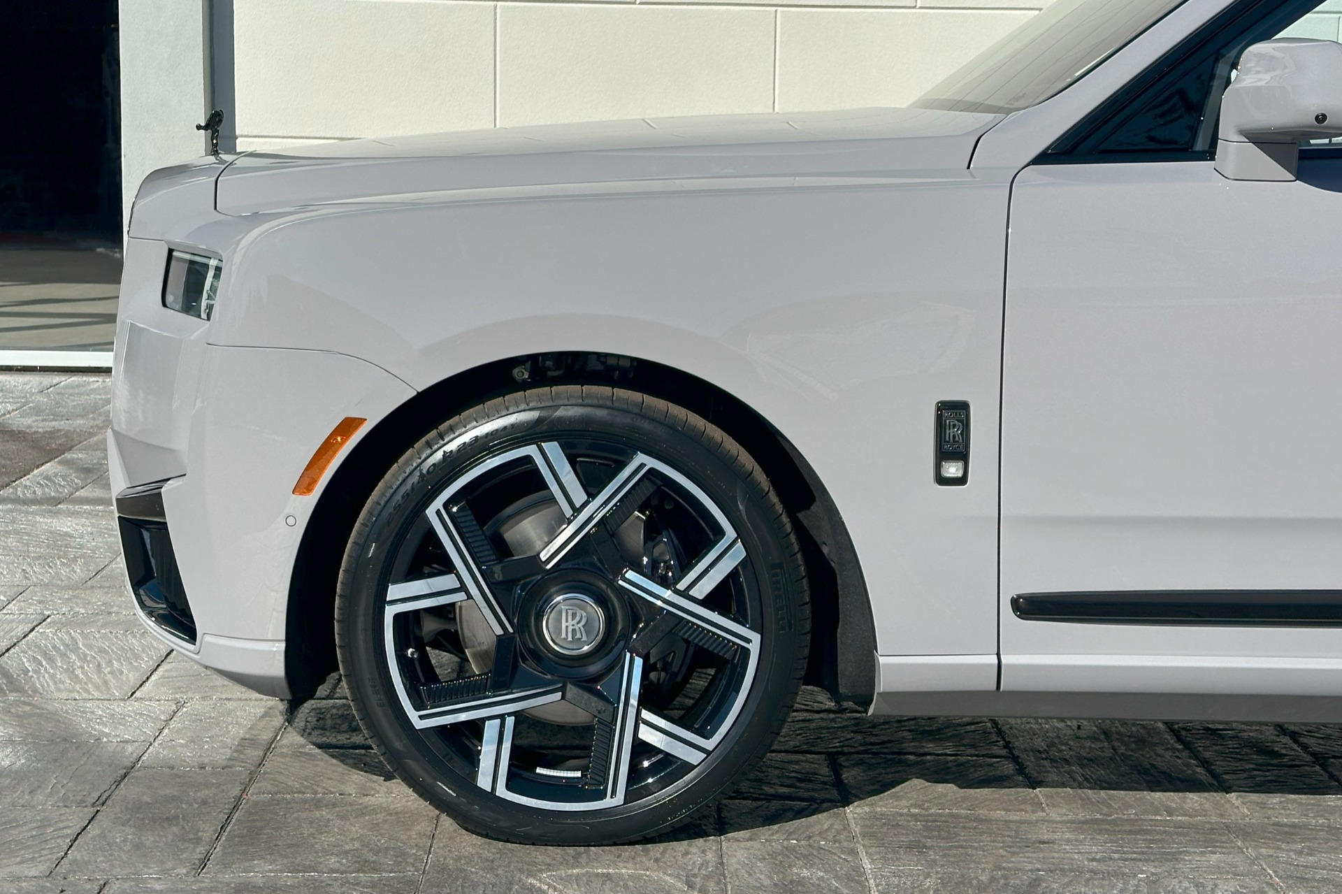 2025 Rolls Royce Cullinan RR photo 15