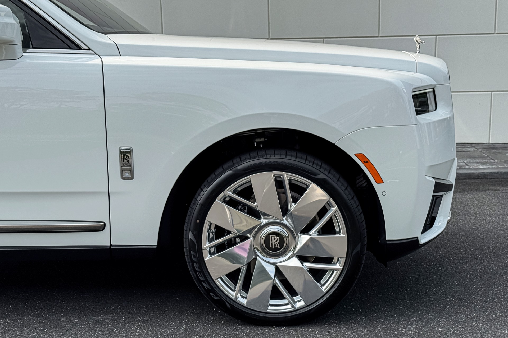 2025 Rolls Royce Cullinan RR photo 10