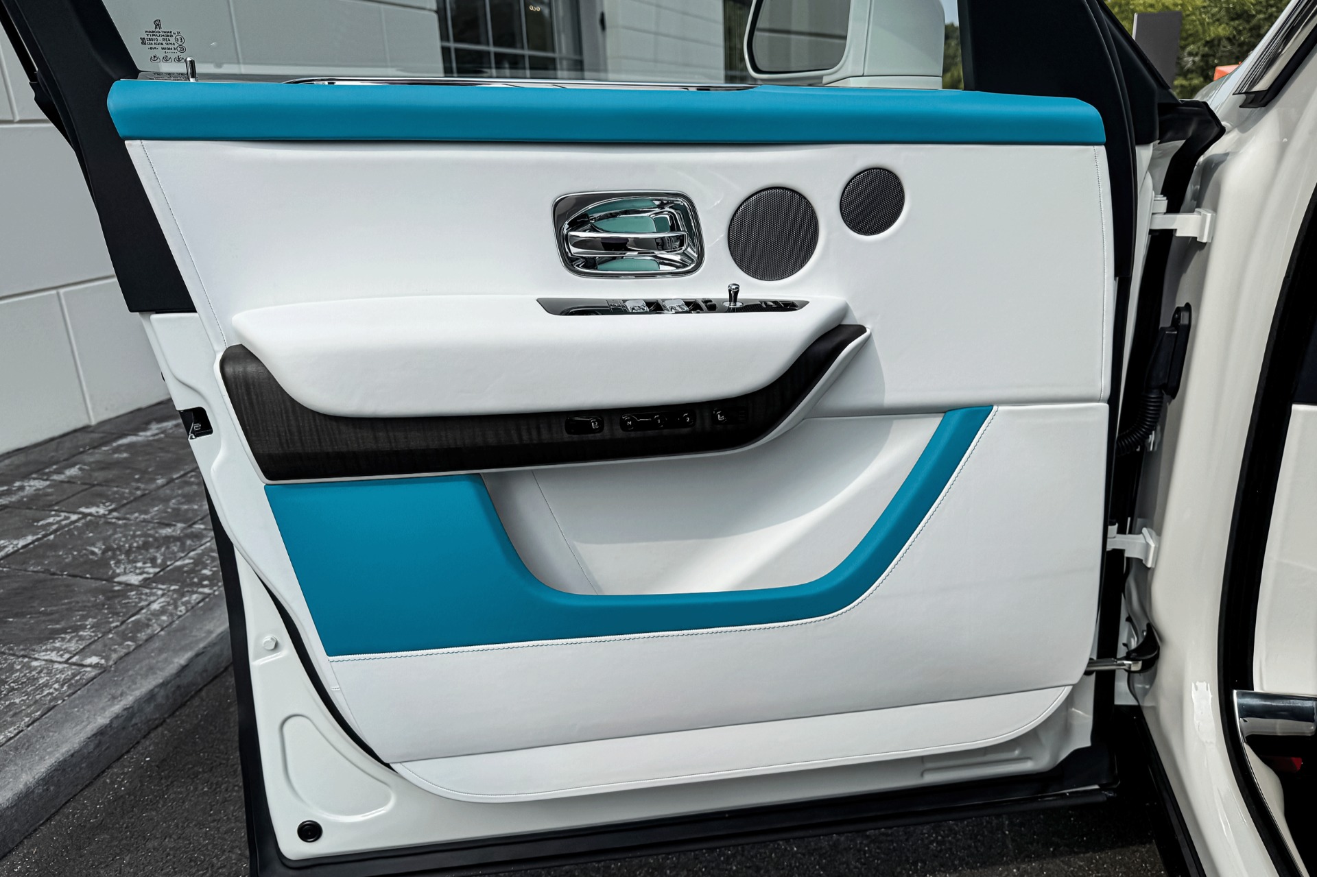 2025 Rolls Royce Cullinan RR photo 11