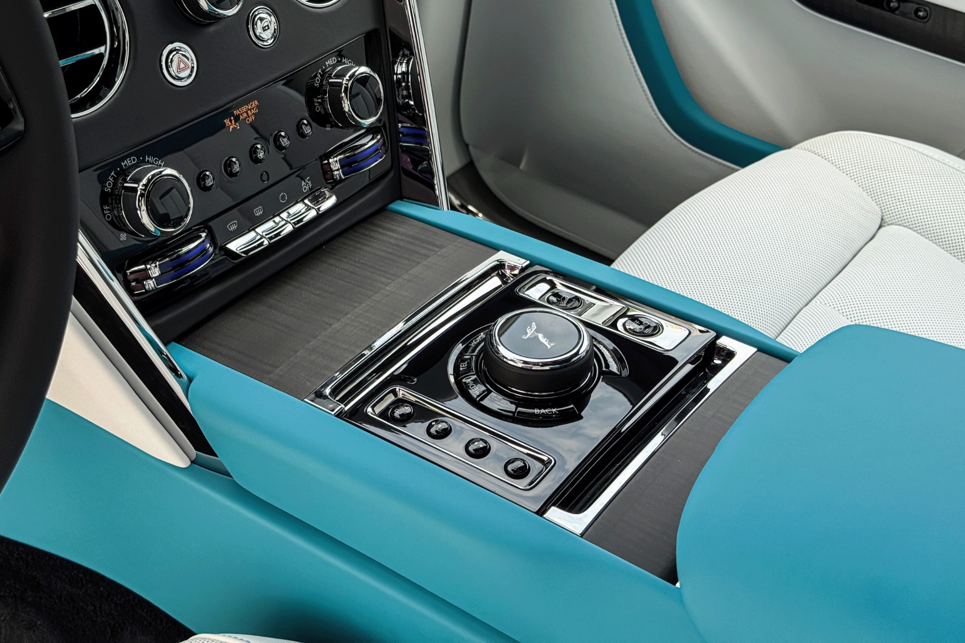 2025 Rolls Royce Cullinan RR photo 13