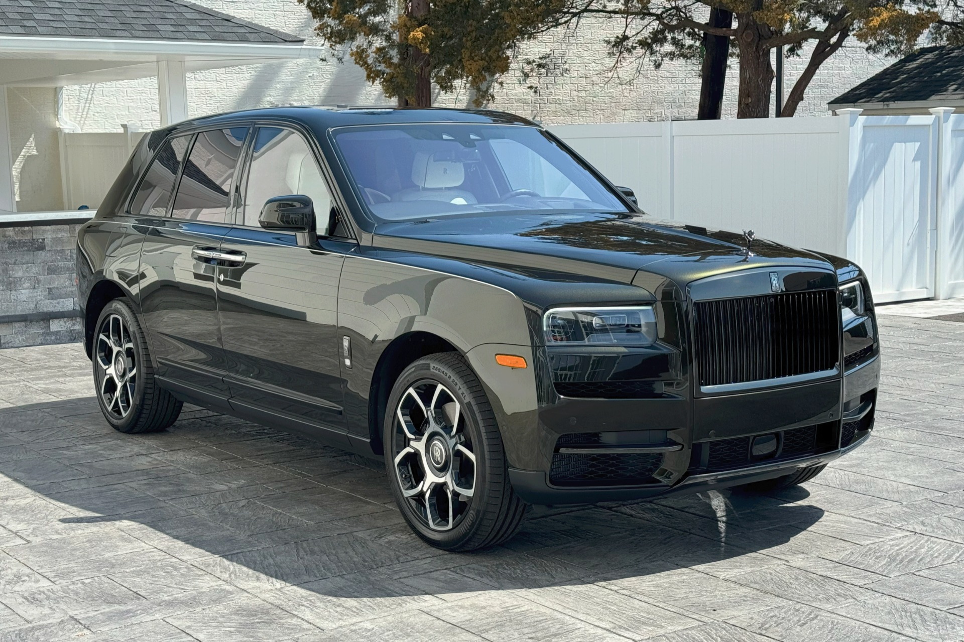 2023 Rolls Royce Cullinan Black Badge photo 8