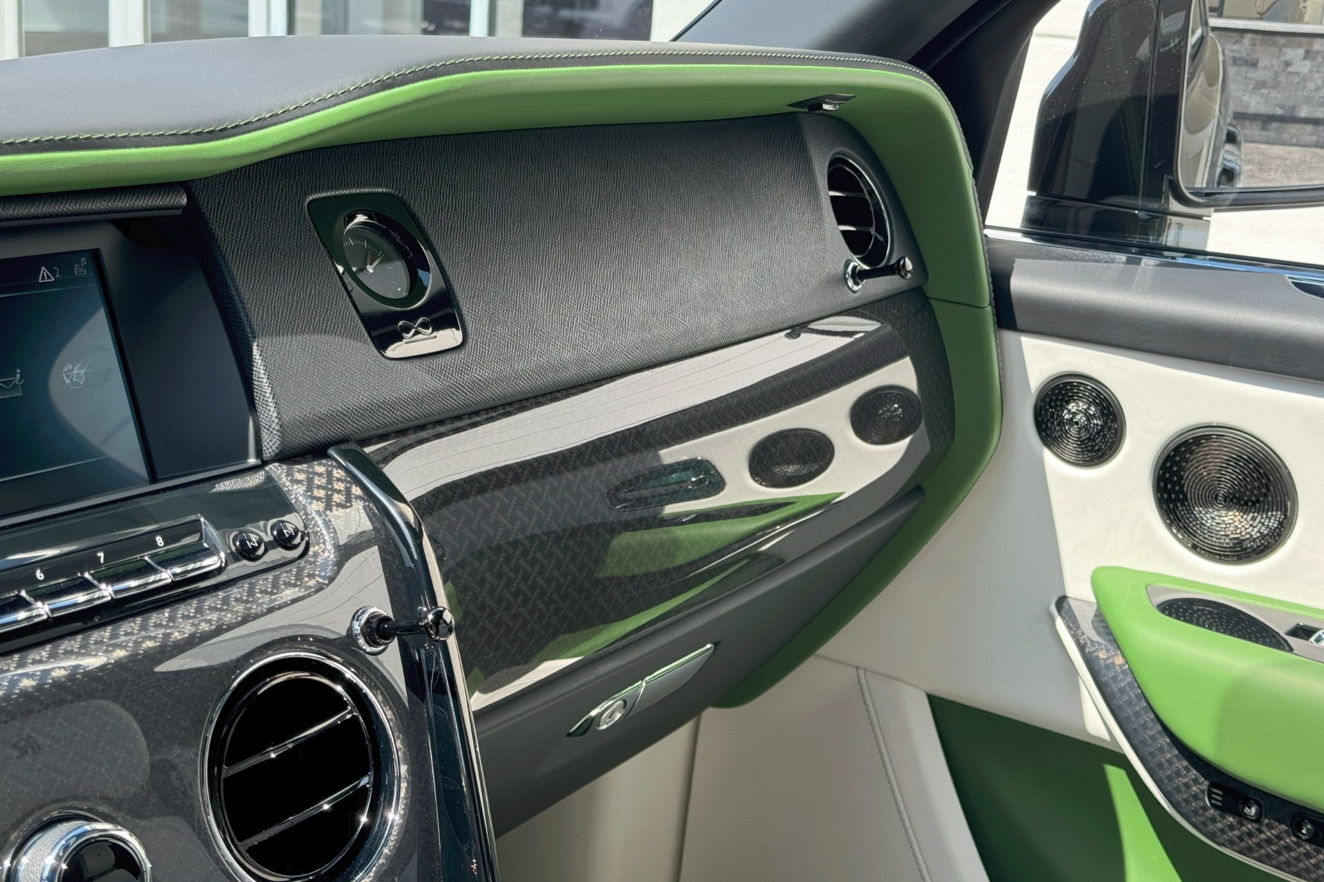 2023 Rolls Royce Cullinan Black Badge photo 12
