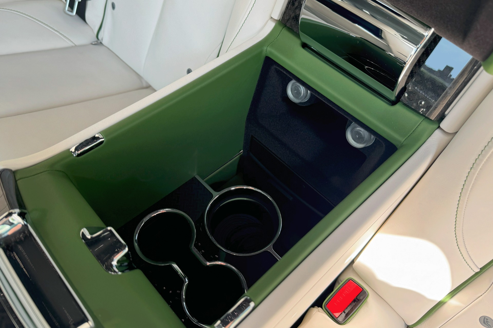 2023 Rolls Royce Cullinan Black Badge photo 18