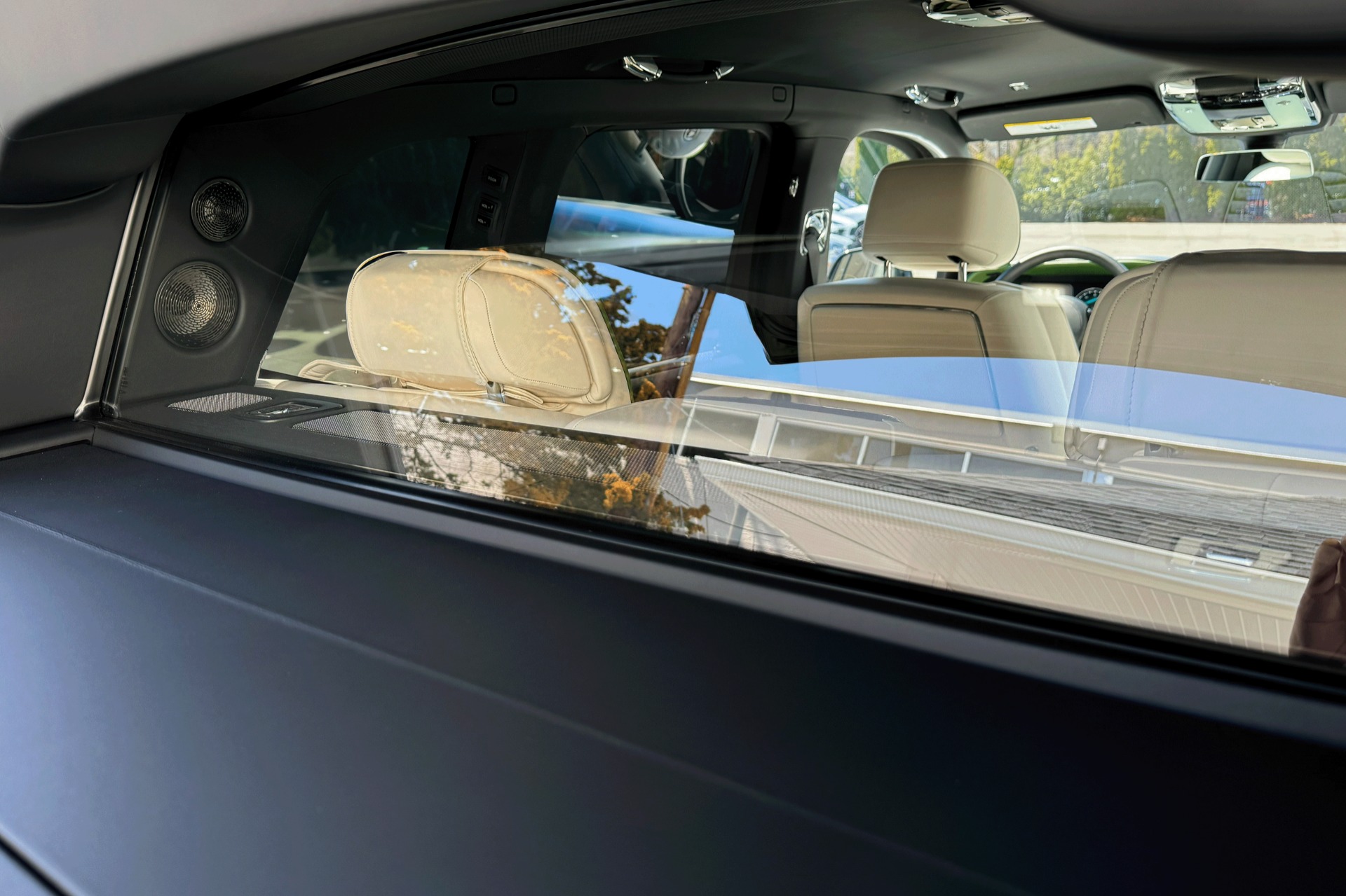 2023 Rolls Royce Cullinan Black Badge photo 23