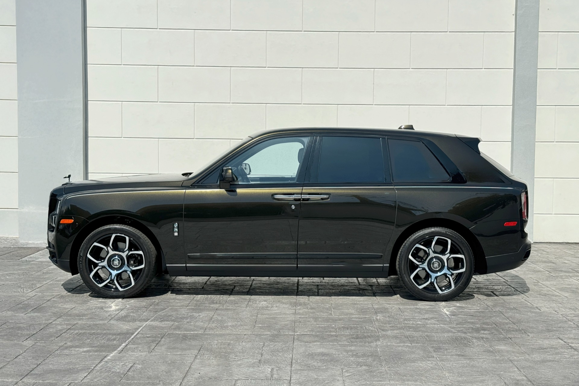 2023 Rolls Royce Cullinan Black Badge photo 31