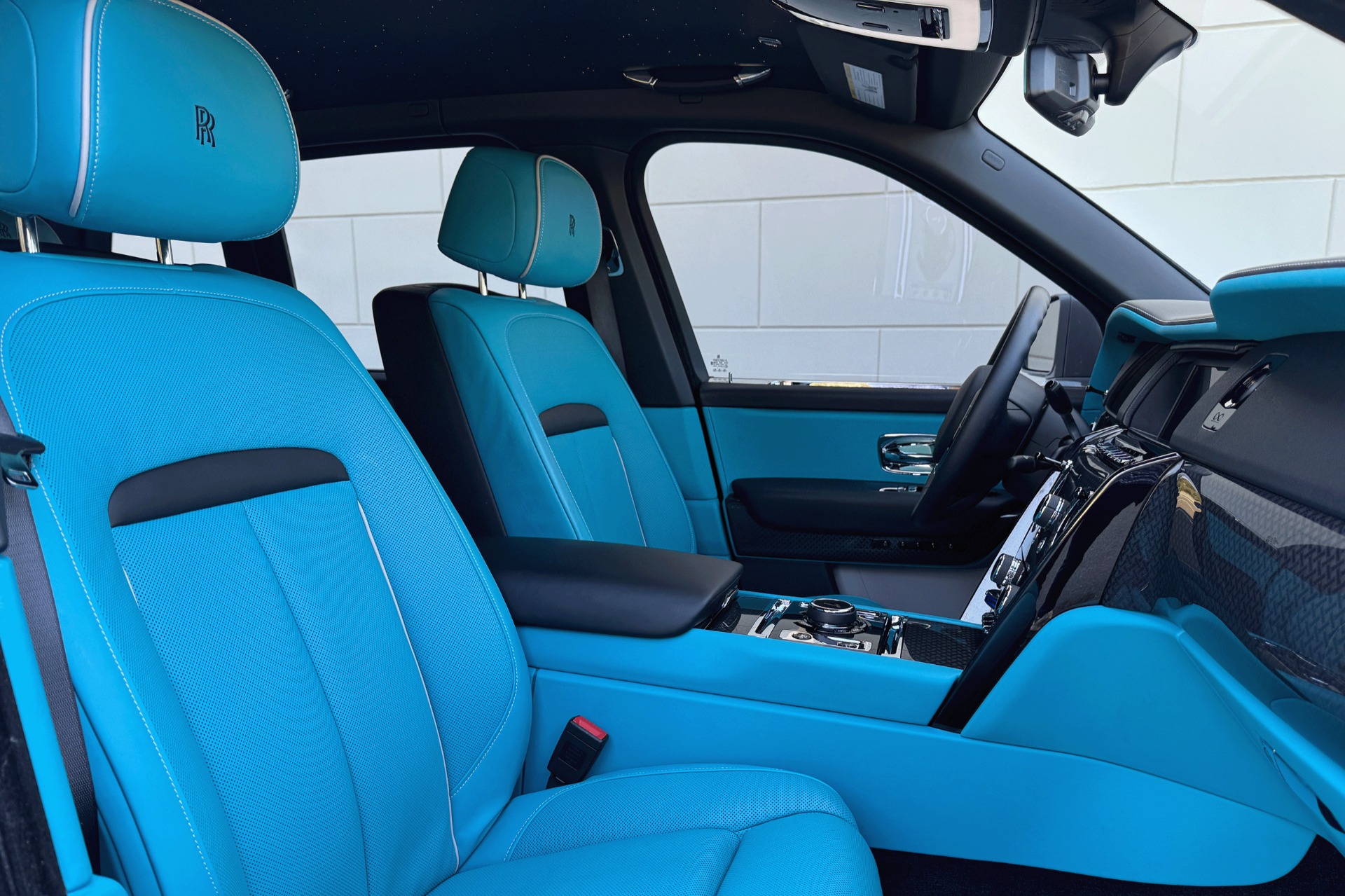 2022 Rolls Royce Cullinan Black Badge photo 12