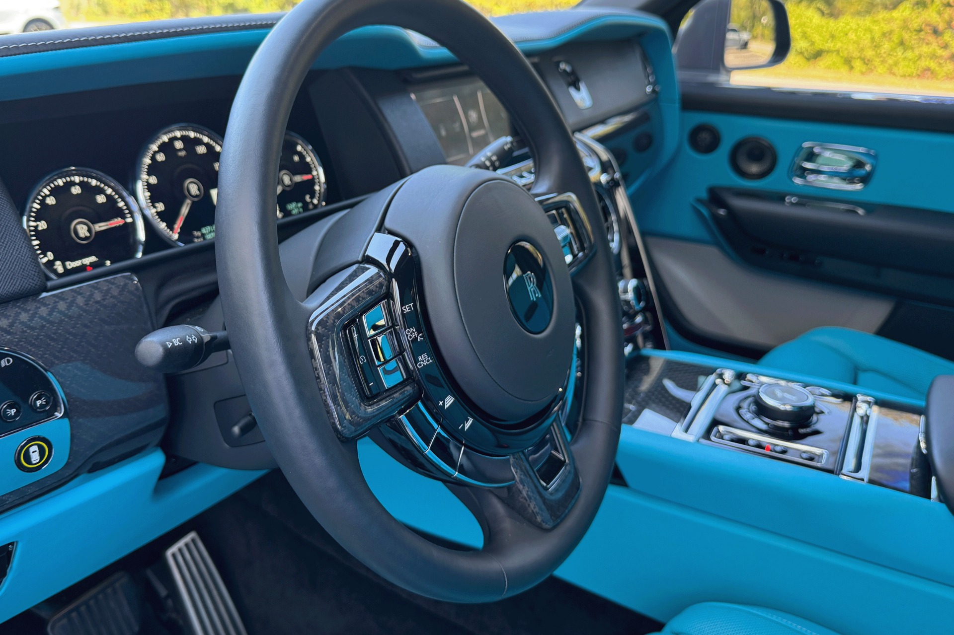 2022 Rolls Royce Cullinan Black Badge photo 6