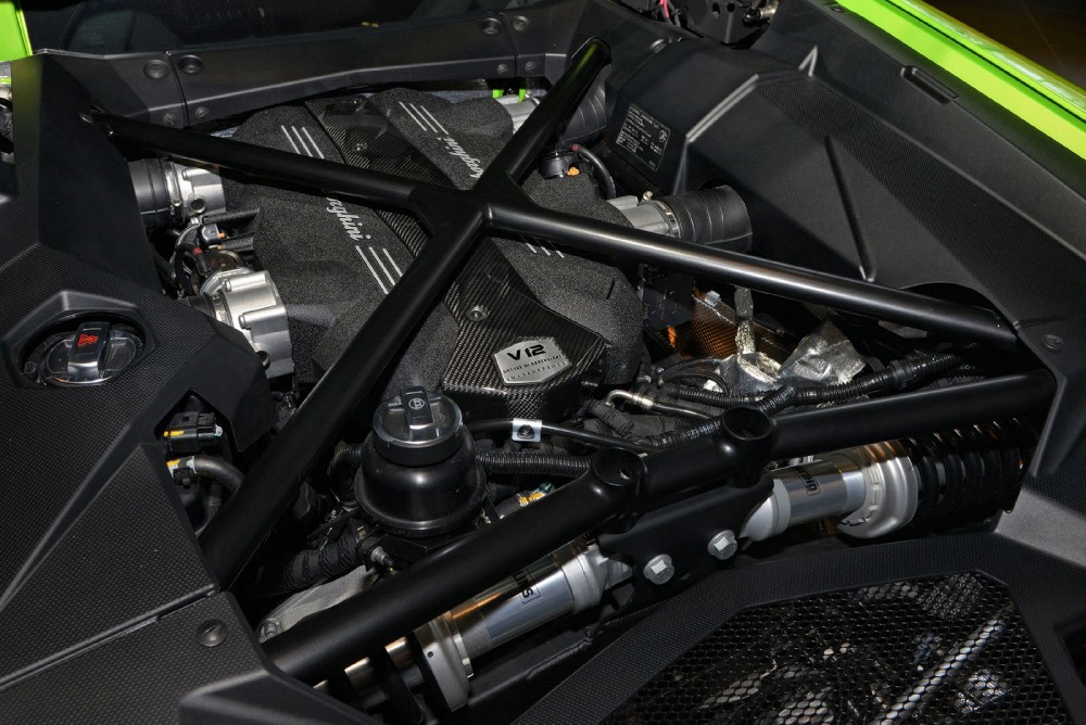 2012 Lamborghini Aventador Image 12