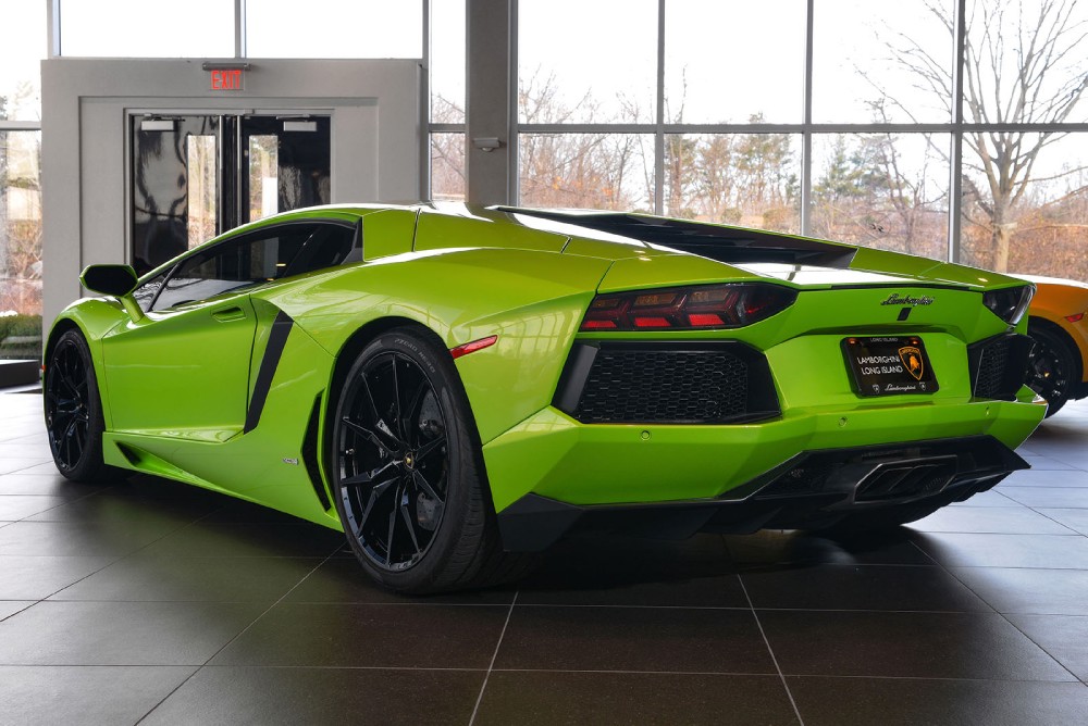 2012 Lamborghini Aventador Image 3