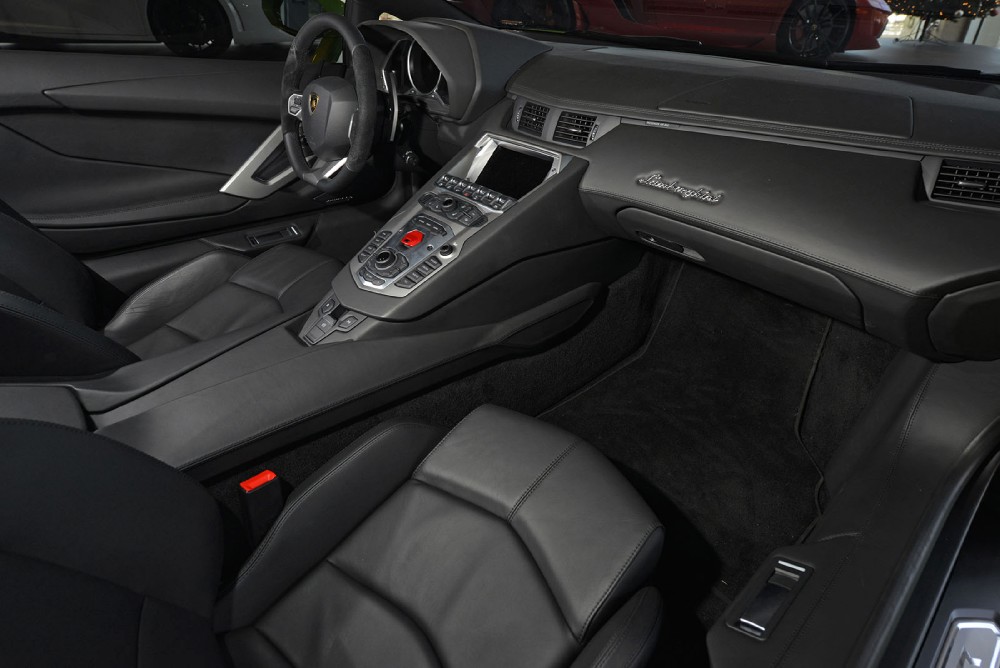 2012 Lamborghini Aventador Image 6