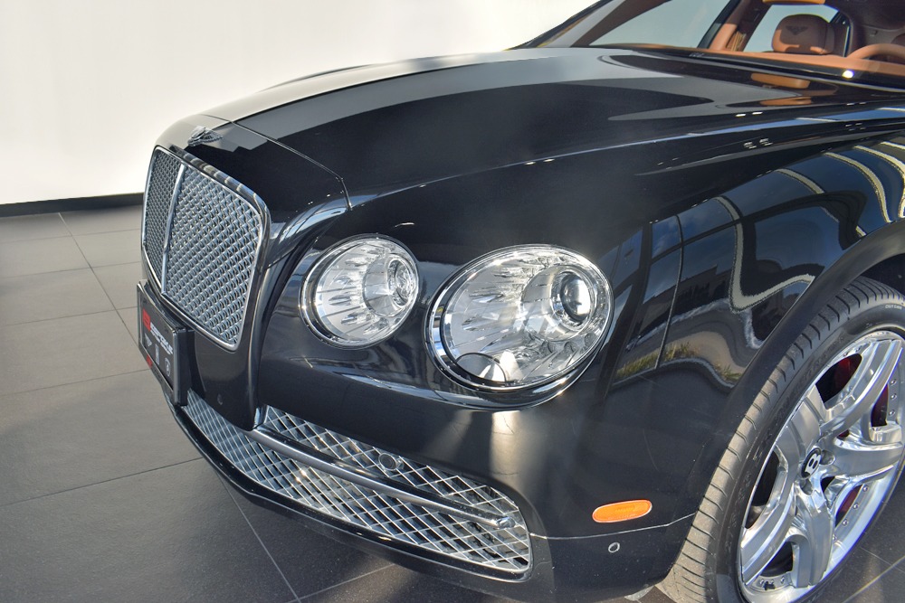 2014 Bentley Flying Spur Image 9