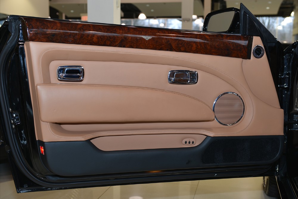 2008 Bentley Azure Image 16